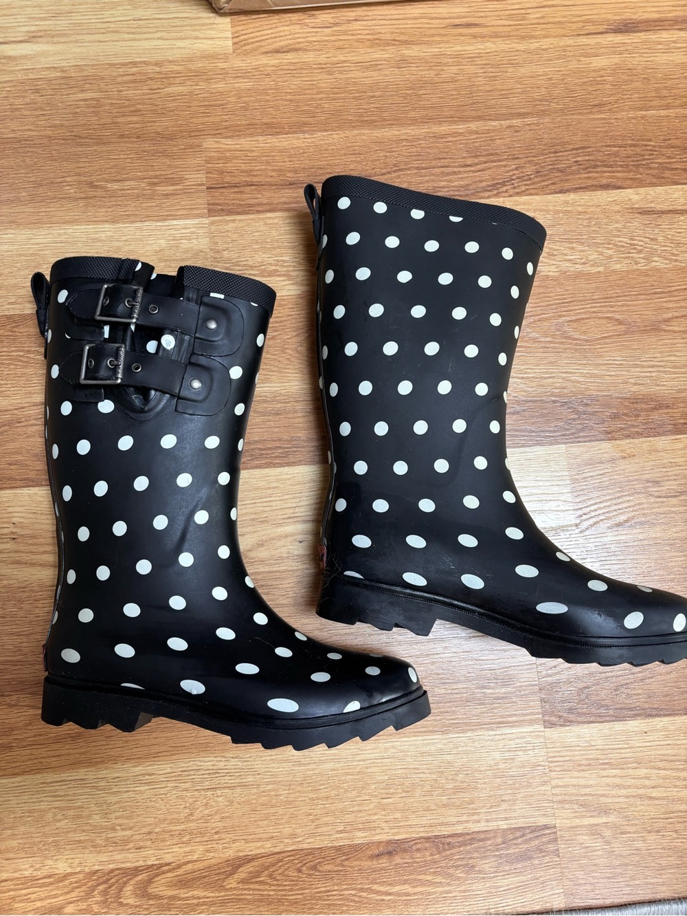 CHOOKA Black Waterproof Polka Dot Rain Boot With Buckles Women’s 6